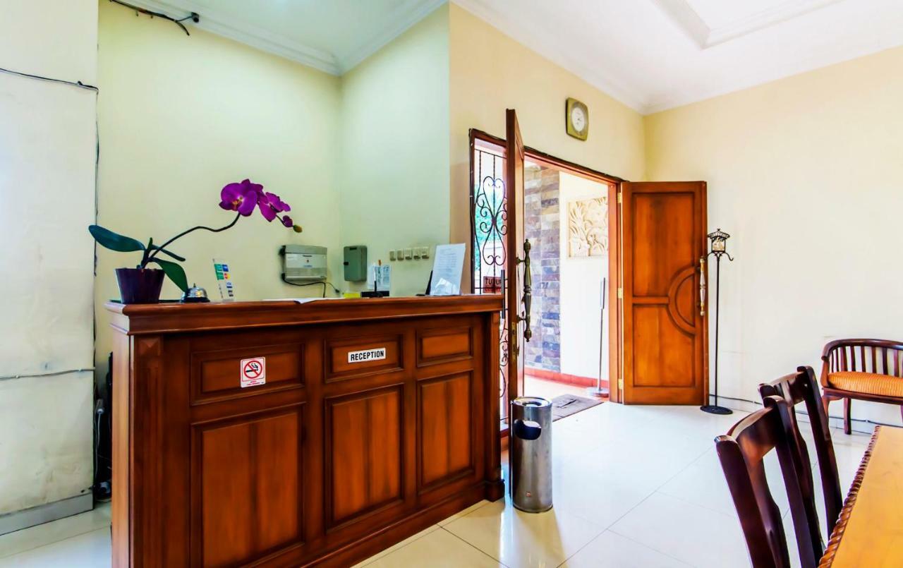 Puri Bernadi Guest House Lembang Zewnętrze zdjęcie